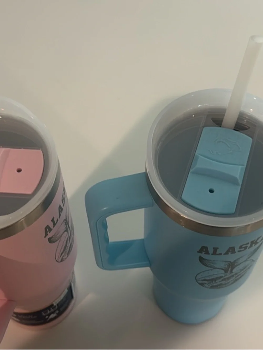NWT Yukon Alaska Insulated Travel Mugs with Handle - Pink and Blue